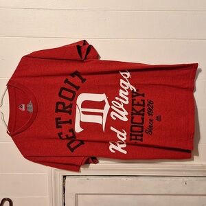 Detroit red wings hockey shirt